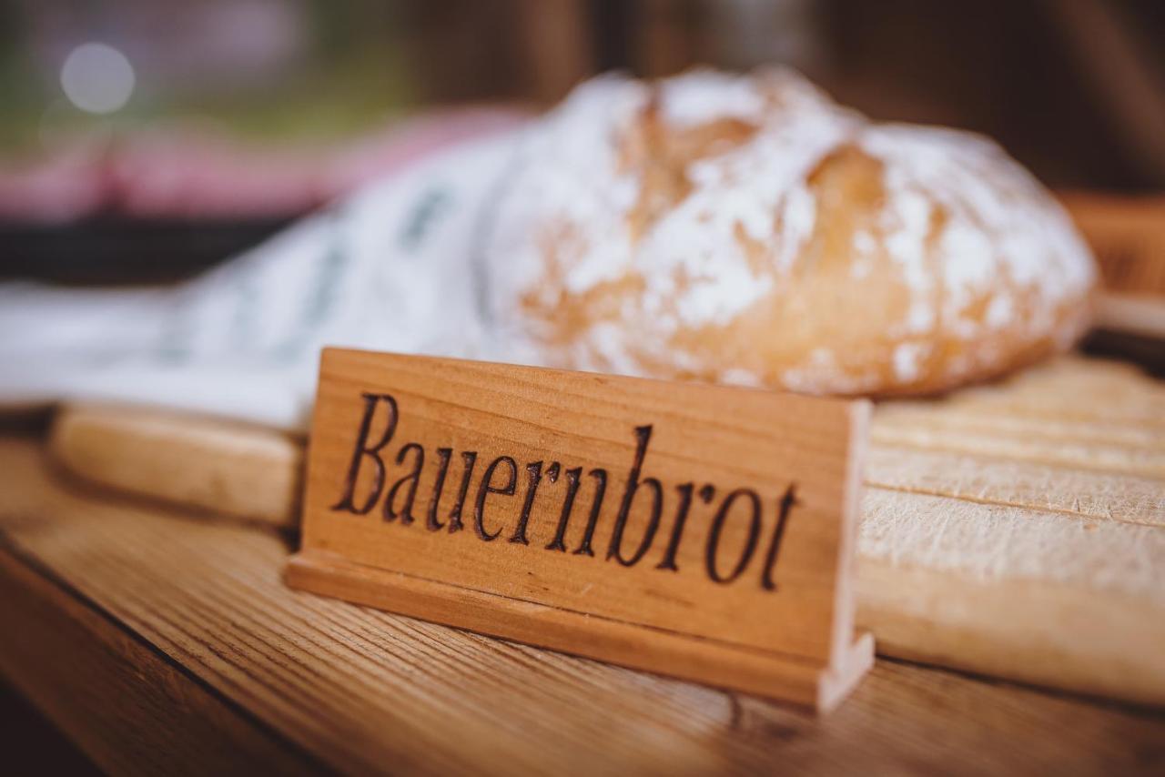 Panorama Hotel Guggenbichl - Inkl Sommerkarte, Freier Eintritt Ins Tauern Spa & Bester Ausblick Uber Kaprun Eksteriør billede