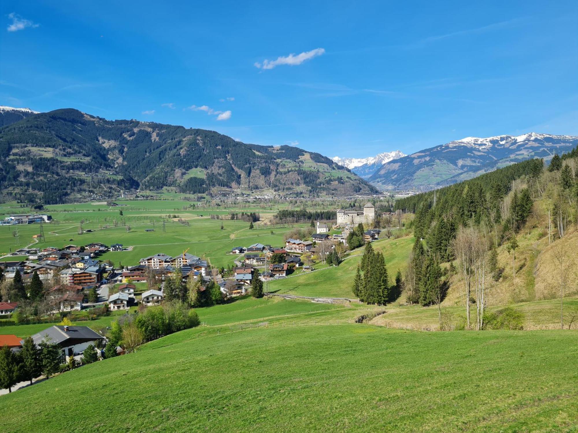 Panorama Hotel Guggenbichl - Inkl Sommerkarte, Freier Eintritt Ins Tauern Spa & Bester Ausblick Uber Kaprun Eksteriør billede